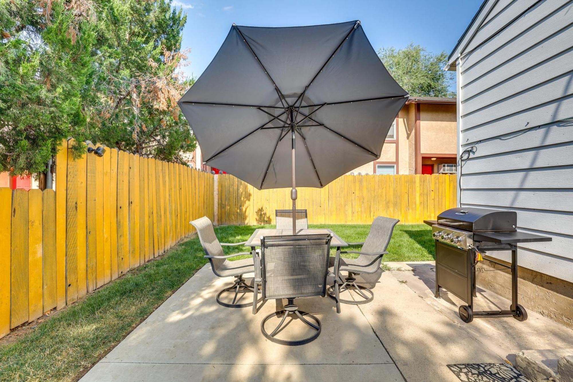 Meridian Townhome With Patio And Yard Near Downtown! Exterior photo